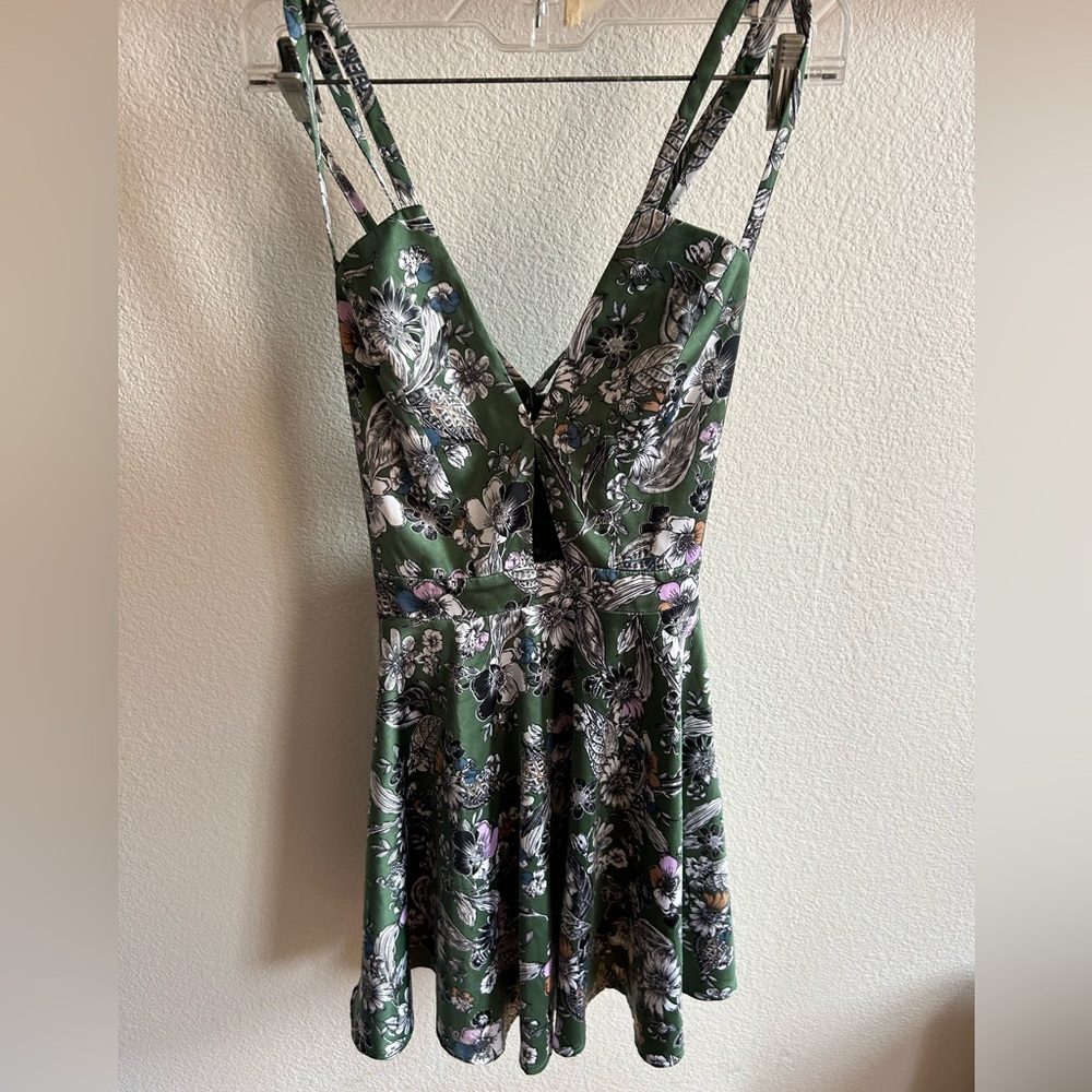 NWT BEBE dress size 0